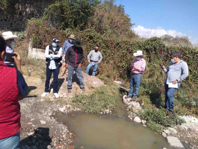 Una de las descargas de aguas negras que proviene del municipio de Miacatlán.