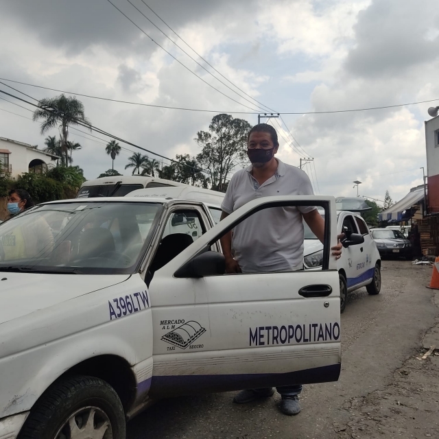 Taxistas del mercado, coordinados para evitar asaltos