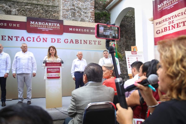 Margarita González Saravia completó el gabinete que la acompañará en la administración estatal a partir del primero de octubre.  