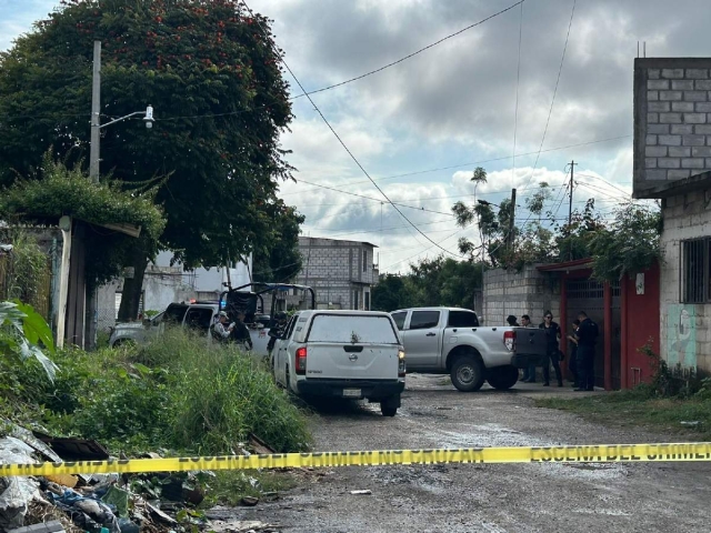  Vecinos de la zona escucharon gritos, pero vieron el cadáver horas después.