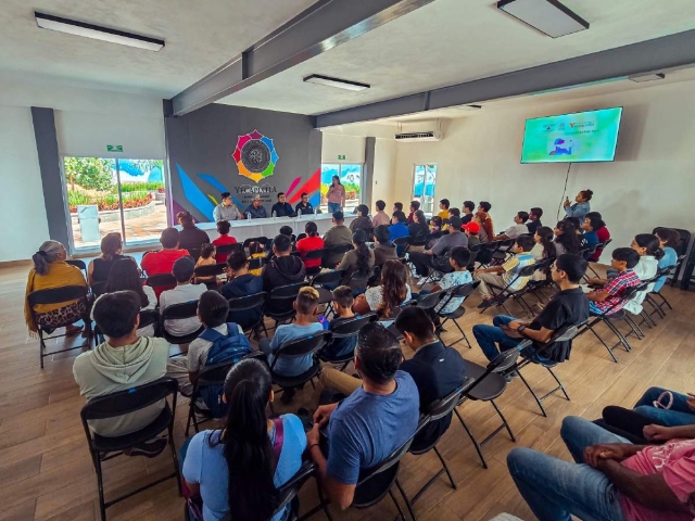 Heladio Rafael Sánchez clausura curso de robótica en Yecapixtla