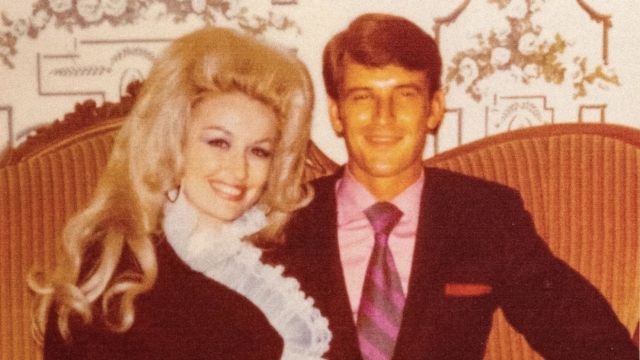 Fallece Carl Dean, esposo de Dolly Parton, a los 82 años