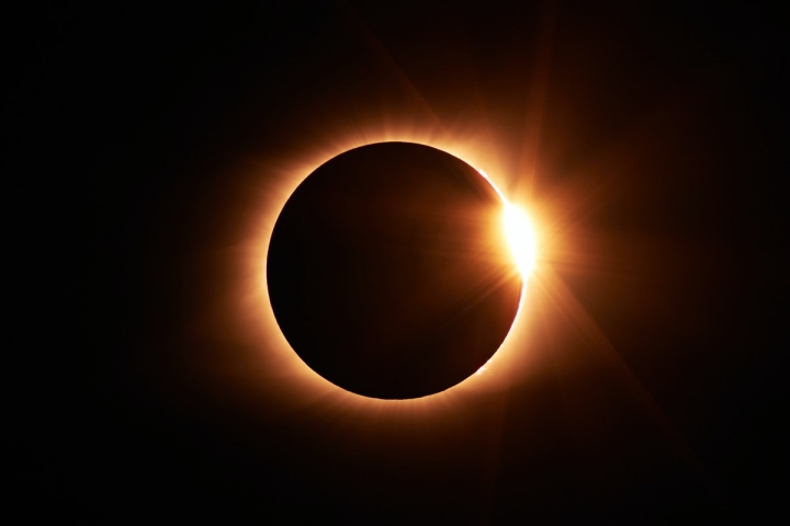 El solsticio, un eclipse solar y otros eventos astronómicos de junio