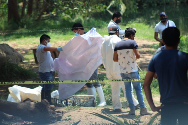 Encuentran cadáver decapitado en un río en Alpuyeca