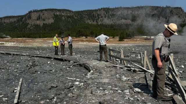 Explosión hidrotermal provoca cierre de área turística en Yellowstone