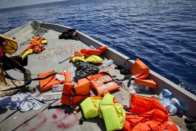 Rescata el Humanity 1 a 197 migrantes náufragos en el Mediterráneo
