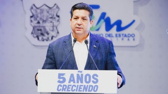 Cabeza de Vaca anuncia que buscará ser el candidato presidencial de la oposición