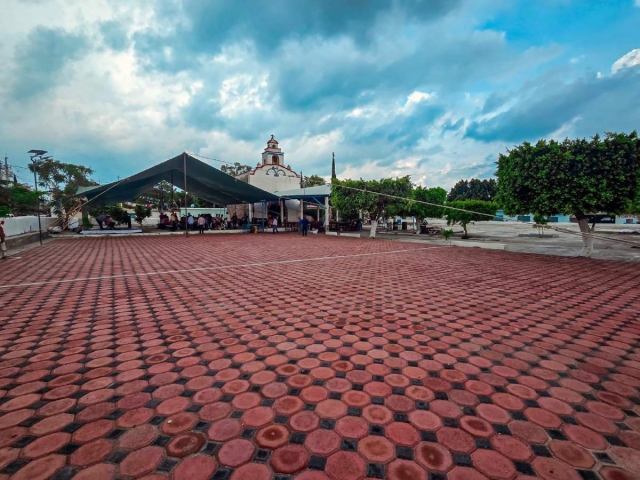 La obra incluyó la colocación de adoquín en 600 metros cuadrados.