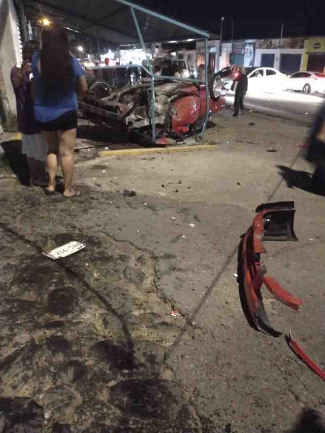 Volcadura en Ocotepec deja un herido