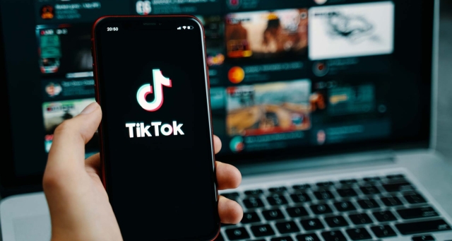 TikTok transforma su centro creativo: Impacto en creadores y anunciantes
