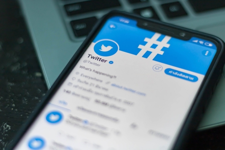 El emoji ofensivo que reciben los usuarios que envían correos a Twitter