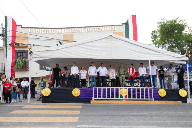 Temixco reporta saldo blanco en su desfile cívico-militar