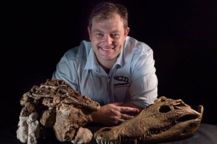 Paleontólogos descubren cocodrilo prehistórico con restos de dinosaurio en su estómago