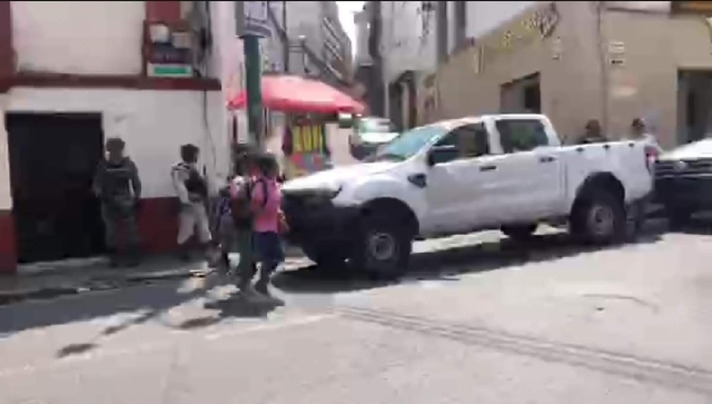  La calle fue cerrada mientras realizaban las diligencias.