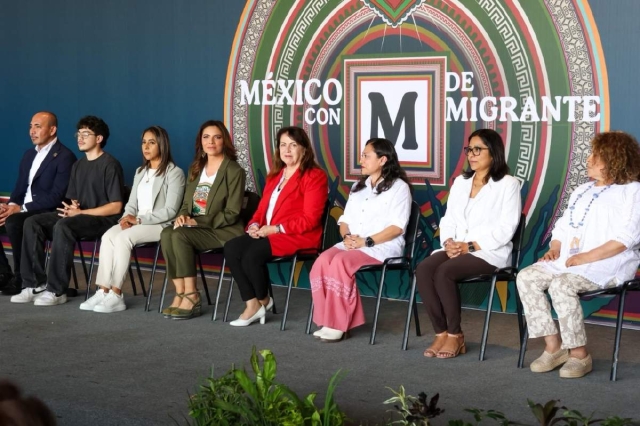 La directora general de Lotería Nacional, Olivia Salomón, y la gobernadora de Morelos, Margarita González Saravia, presentaron en Cuernavaca el Gran Sorteo Especial "México con M de Migrante".