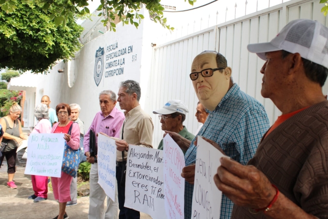 Exigen a FECC judicializar carpeta de investigación en contra de diputado Alejandro Martínez