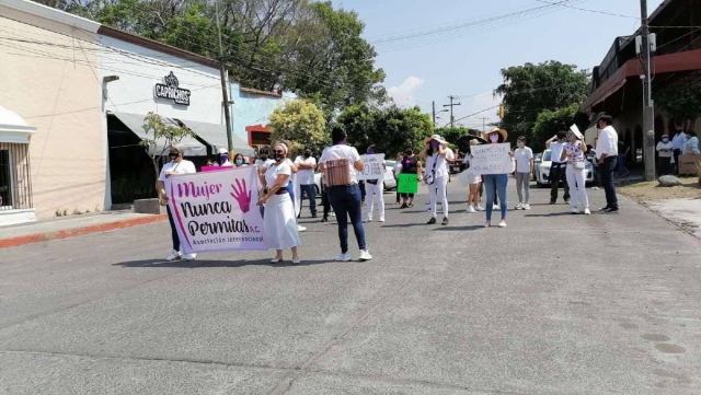  Por segundo día consecutivo, organizaciones feministas exigieron combatir la violencia en Cuautla. Para hoy se prevé otra marcha.