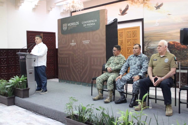 Miguel Ángel Urrutia, secretario de Seguridad, dio detalles sobre la incursión policiaca este martes en Chiconcuac.