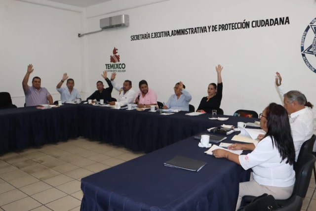 Inicia entrega de informes en sesión de Cabildo en Temixco