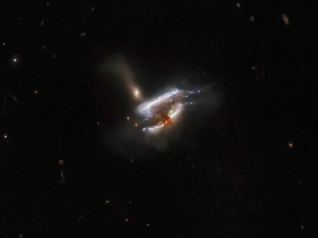 3 galaxias se despedazan en esta imagen del Hubble