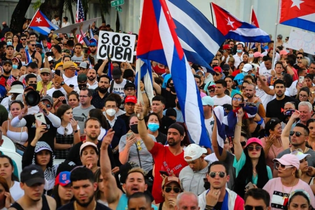 Gobierno de Cuba bloquea Facebook, Instagram y WhatsApp