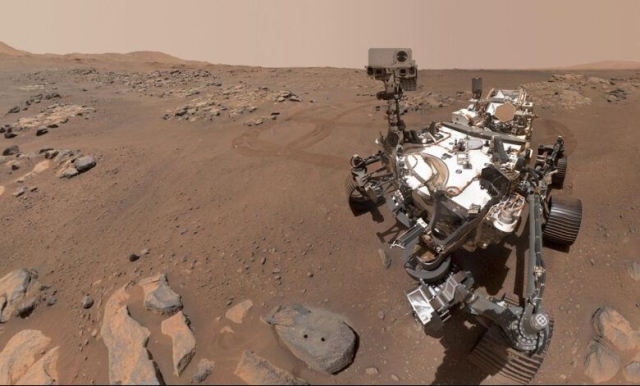 Rover Perseverance cumple un año buscando rastros de vida en Marte