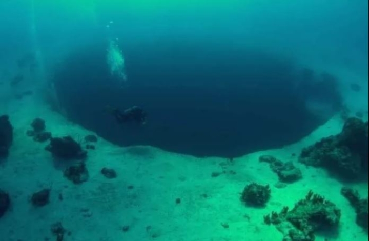 Científicos hallan el segundo agujero azul más profundo del mundo en Chetumal