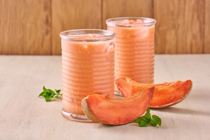 ¡Disfruta tu comida! Prepara esta refrescante agua cremosa de mamey