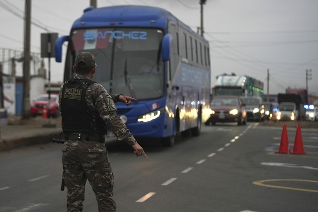 Perú despliega fuerza policial ante protestas contra Boluarte