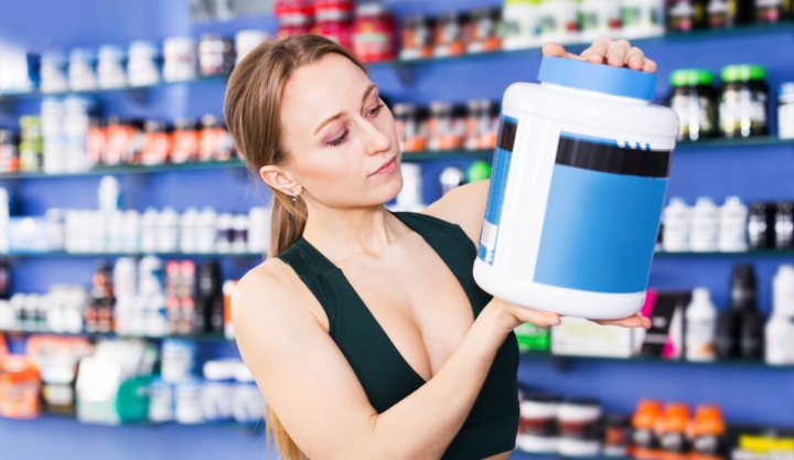 Creatina en mujeres: beneficios clave más allá del ejercicio