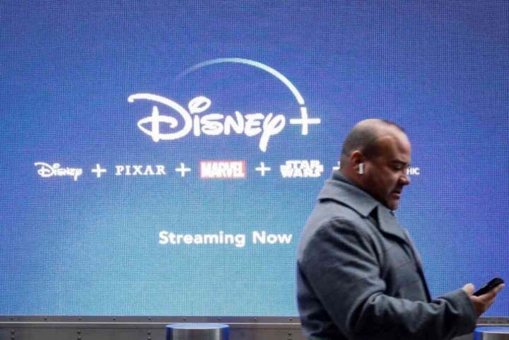 Disney dice que introducirá una versión con publicidad del servicio de Disney+