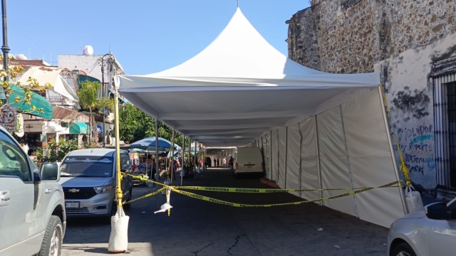 Cierre en calle Hidalgo del centro de Cuernavaca por preparativos para festival gastronómico