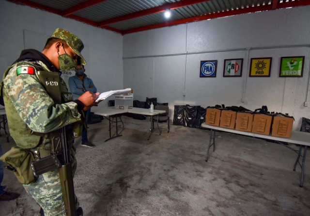 Suspenden elecciones en tres municipios de Chiapas.
