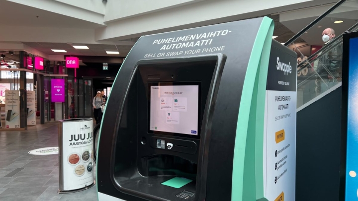 En Finlandia hay máquinas expendedoras de iPhones en los centros comerciales