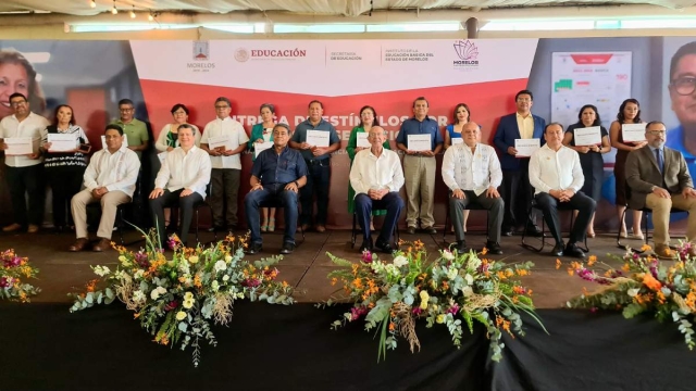 Reconoce el Poder Ejecutivo a personal de apoyo educativo en Morelos