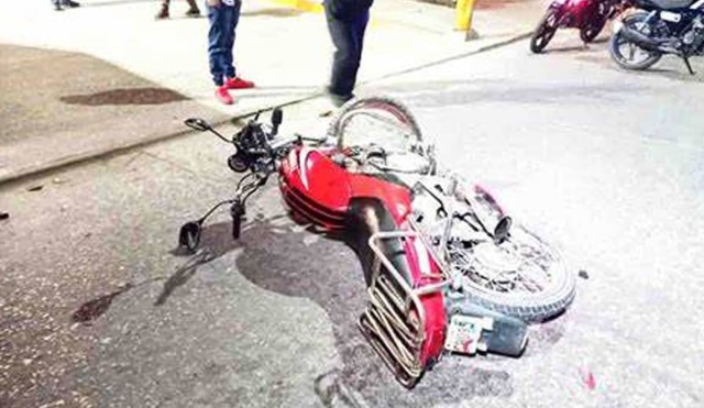 Un motociclista falleció al ser atropellado