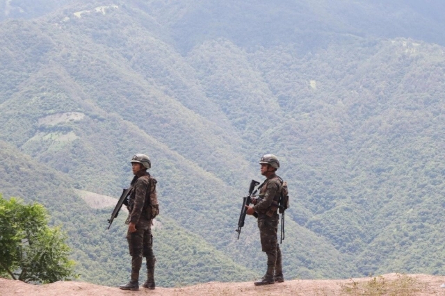 Guatemala refuerza frontera tras llegada de mexicanos por violencia