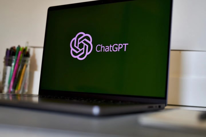 Samsung prohíbe a sus empleados usar ChatGPT