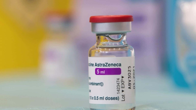 Lote de vacunas AstraZeneca envasadas en México estará listo el 24 de mayo.