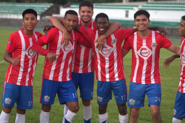 Sporting Canamy recibe a Lobos ULMX en el lunes premier de la segunda división profesional.