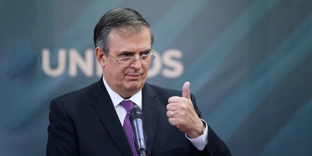 Ebrard amenaza con romper con Morena si hay manipulación en encuesta de ‘corcholatas’