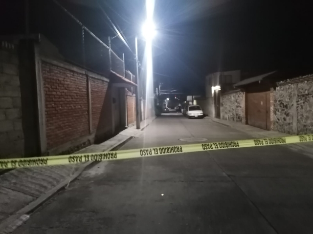 Tres muertos y un herido a tiros afuera de una tienda de abarrotes, en Jiutepec