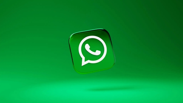 WhatsApp amplía horizontes: Ya puedes reenviar mensajes de chats privados a comunidades