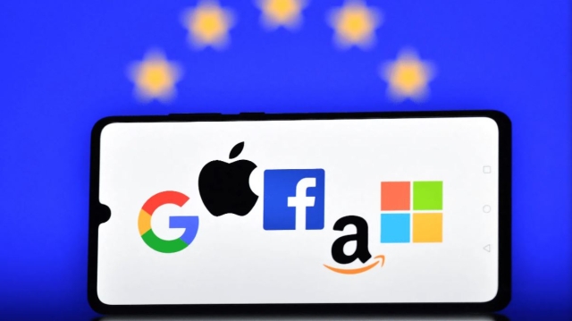 Críticos plantean temores sobre la privacidad de los usuarios al implementarse  una nueva reglamentación para programas (aps) de envío  de mensajes en la Unión Europea