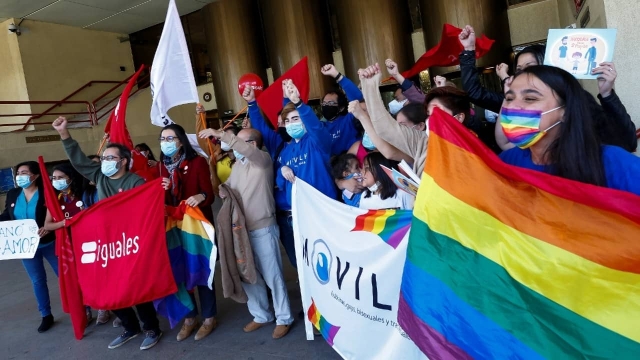 Chile aprueba matrimonio igualitario.