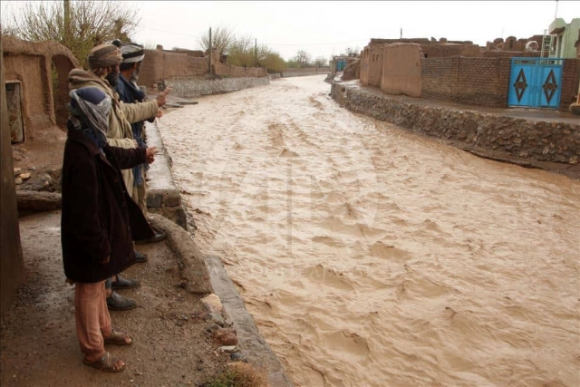Decenas de muertos en Afganistán por inundaciones.