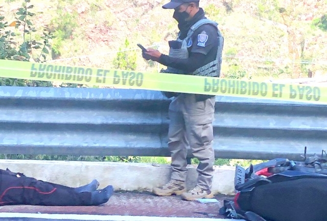 Fallece motociclista en accidente en autopista a Taxco