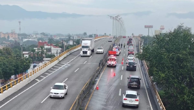 Un tramo de un carril estuvo cerrado hasta que retiraron los vehículos.