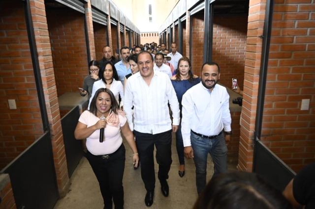 Revisa gobernador avances de rehabilitación del mercado municipal de Zacatepec