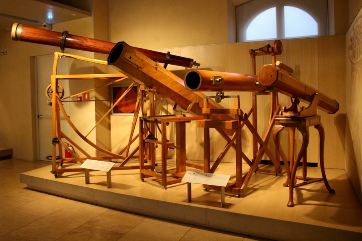 Galileo no inventó el telescopio, fue...